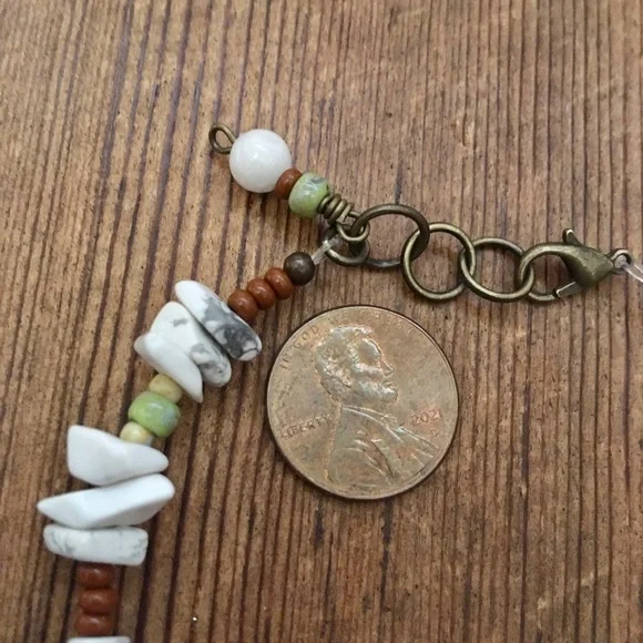 Men's White Howlite  Nugget 8 inch Beaded Bracelet,  Handmade Men's Bracelet - Picture 4 of 7